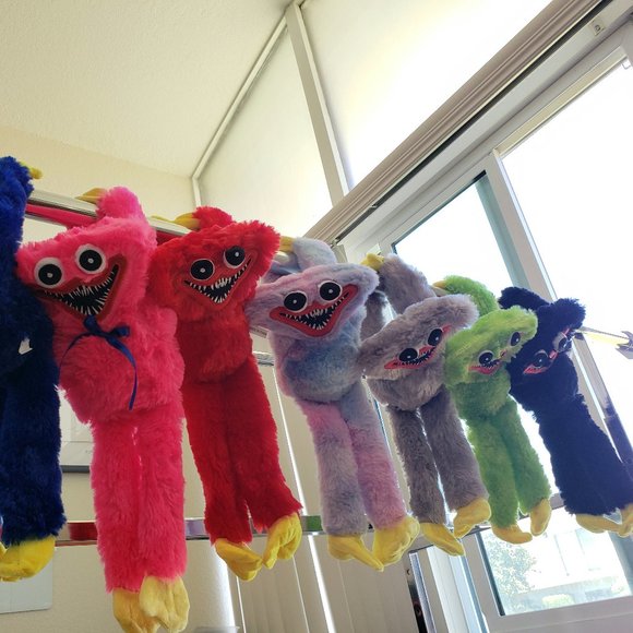 Poppy Playtime Plush - Huggy Wuggy (Blue) - Picture 4 of 4